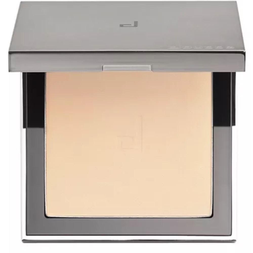 NEW DOUCCE Cache Cream Powder Foundaton in Color YL3